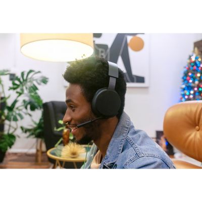 8. Microsoft XBOX Headset 8LI-00002