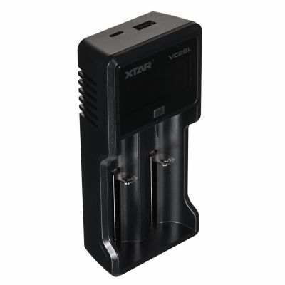 2. XTAR CHARGER FOR CYLINDRICAL BATTERIES LI-ION / NI-MH / NI-CD 18650 VC2SL