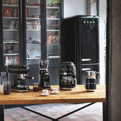 35. SMEG DCF02BLEU drip coffee maker