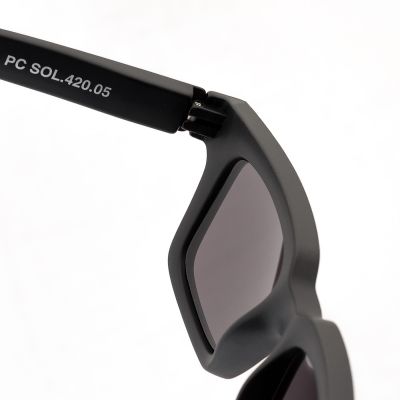 5. Martes Magnom Glasses 92800625541