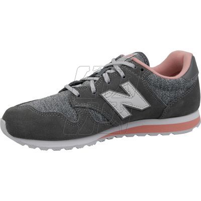 2. New Balance shoes in WL520TLB