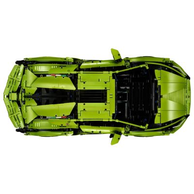 4. LEGO TECHNIC 42115 Lamborghini Sian FKP 37