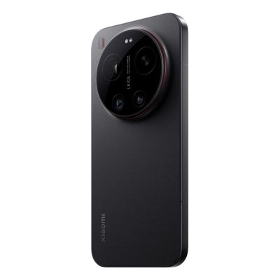 8. Xiaomi 17 Ultra 17.5 cm (6.9") 5G 16 GB 512 GB 6000 mAh Black