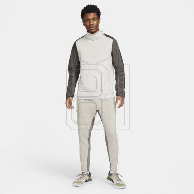 8. Nike Therma-FIT ADV Run Division M DM4628-289 sweatshirt