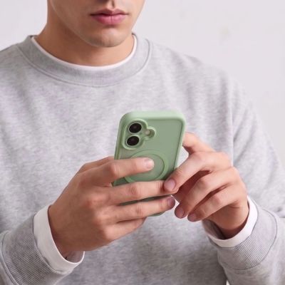 5. Tech-Protect MagPeak MagSafe CC Case for iPhone 17 – matte green