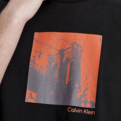 4. Calvin Klein Photo M T-shirt 