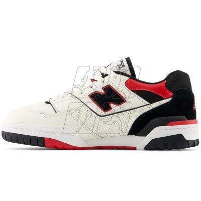 2. New Balance BB550STR sports shoes