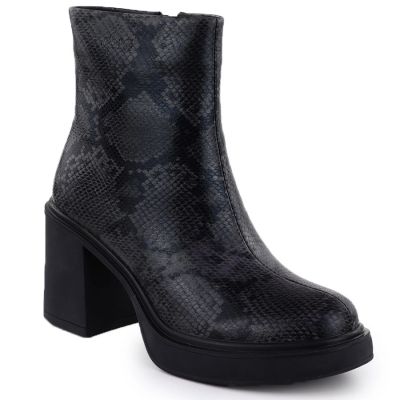 8. Women's leather ankle boots with a snake print heel, black Goe SS2N4152