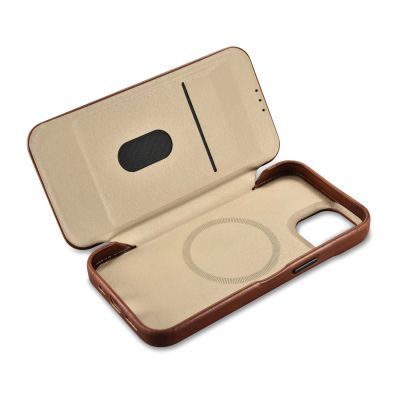 17. iCarer CE Oil Wax Premium Leather Folio Case iPhone 14 Plus magnetic flip case MagSafe brown (AKI14220707-BN)