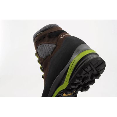 7. Aku men's Superalp Gore-tex hiking sports shoes