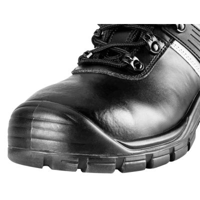 3. NEO tools 82-175-45 safety shoes
