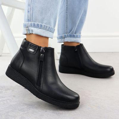 6. Women's insulated ankle boots with a raised heel, black, Sergio Leone BT25348-S