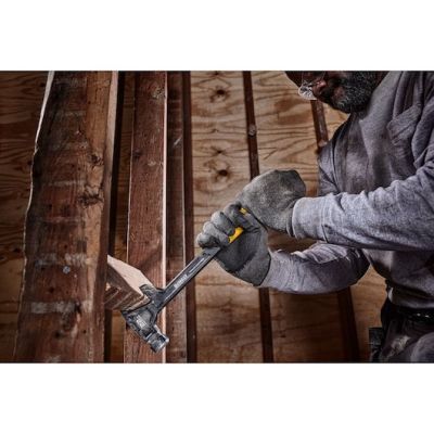 6. DeWALT DWHT51008-0 steel demolition hammer