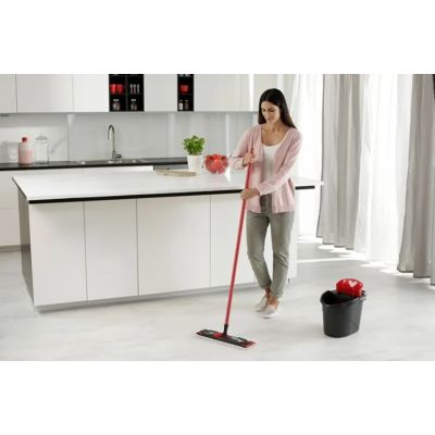 5. Vileda Ultramax BOX XL (mop + bucket)