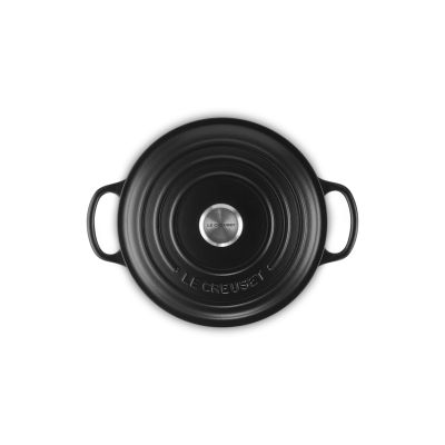 4. Le Creuset Signature Roaster Round 22cm