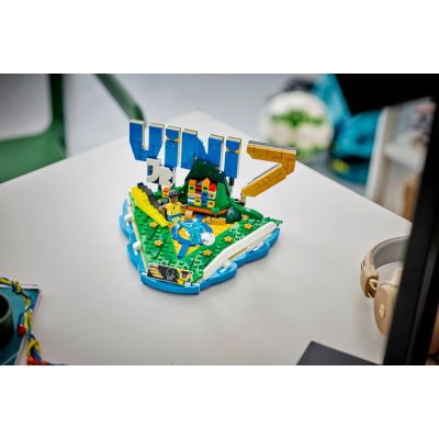 23. LEGO Editions 43027 - Vini Jr. - Football Moments