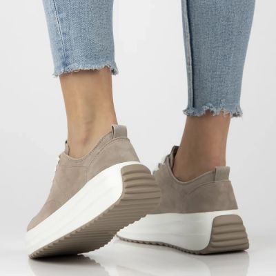 4. Beige women's leather platform shoes Filippo DP6795