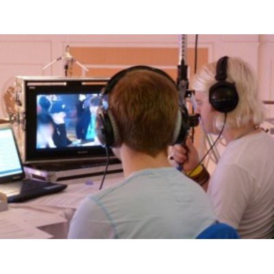 21. Beyerdynamic DT 770 PRO 80 OHM - Closed Studio Headphones