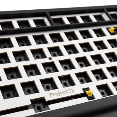 5. Ducky Tinker 75 Gaming Keyboard USB US English Black