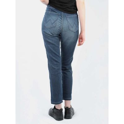 3. Wrangler Slouchy Ocean Nights W27CAC69Y