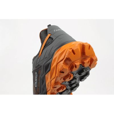 7. Flyrock Vibram men's trekking sports shoes, durable gray orange