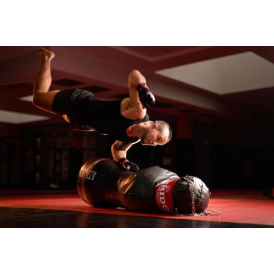 33. MMA punching bag - 130 cm / 40 kg