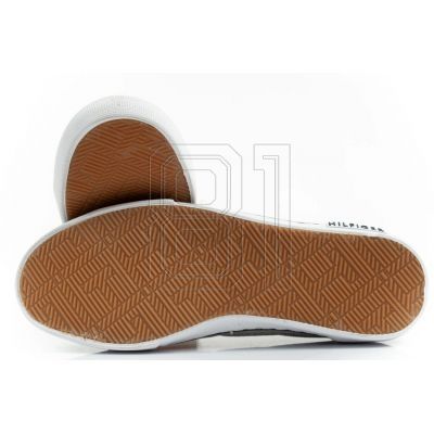5. Tommy Hilfiger M FM0FM00401 shoes
