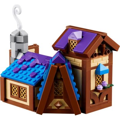 13. LEGO IDEAS 21348 Dungeons & Dragons: Tale of the Red Dragon