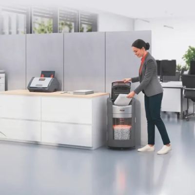 5. Rexel ShredMax AutoFeed+ 300X shredder, P4, 300 sheets, 25 l bin