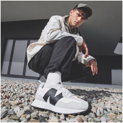 2. New Balance 327 M MS327CWB shoes