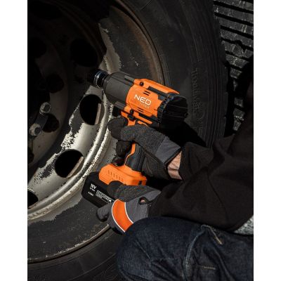 5. NEO tools 04-618 Powered Screwdriver/Impact Driver