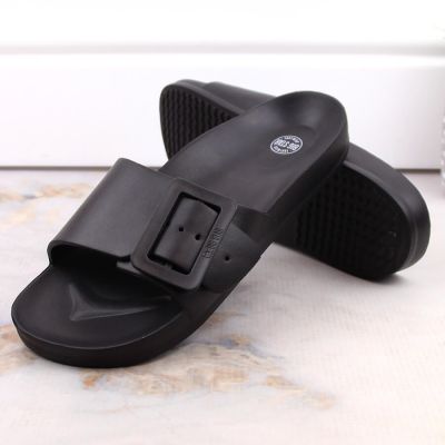 7. Big Star W FF274A389 beach flip-flops black 