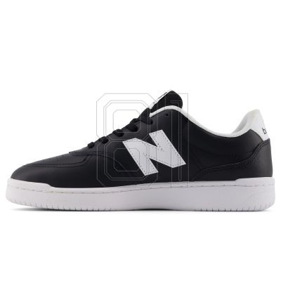 7. New Balance BB80BLK sports shoes