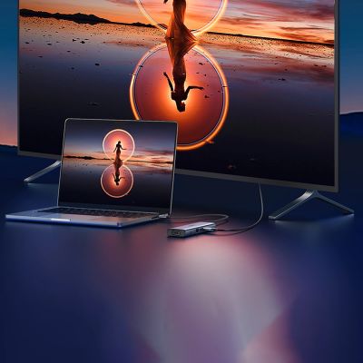 2. Ugreen USB-C 10in1 hub USB-C HDMI Ethernet USB-A 5GB/s SD/TF minijack - gray