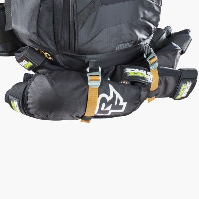 9. Evoc FR Trail Blackline 20 Enduro Cycling Backpack - Black Size: S