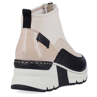 10. Rieker W RKR608 ankle boots beige