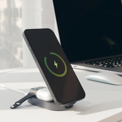 10. SBS 3-in-1 Foldable Wireless Charging Station QI2 MFI - Made for iPhone - Black