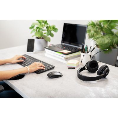 13. CHERRY GENTIX BT Gaming Mouse Ambidextrous Bluetooth Optical 2000 DPI