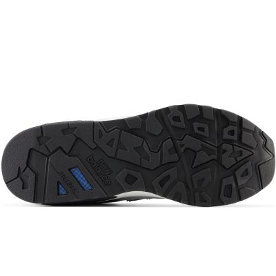 11. New Balance M MT580CB2 shoes