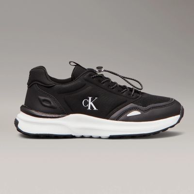 Calvin Klein women's sneakers LOW CUT LACE-UP SNEAKERS V3X9-83010-1464999 BLACK