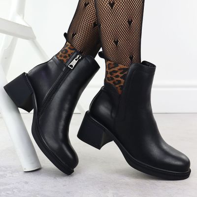 5. Black leather ankle boots with a block heel, Vinceza 26-66855