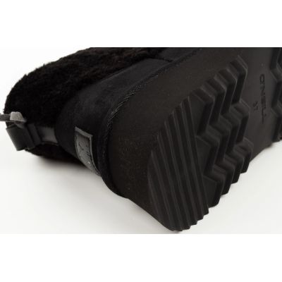 6. O'Neill women's Avaloria snow boots, black, insulated, platform