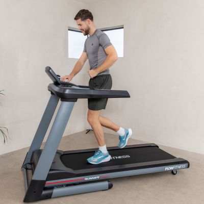 17. FLOW FITNESS ELECTRIC TREADMILL RUNNER DTM2500