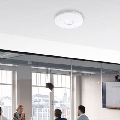 6. Access Point TP-LINK EAP670
