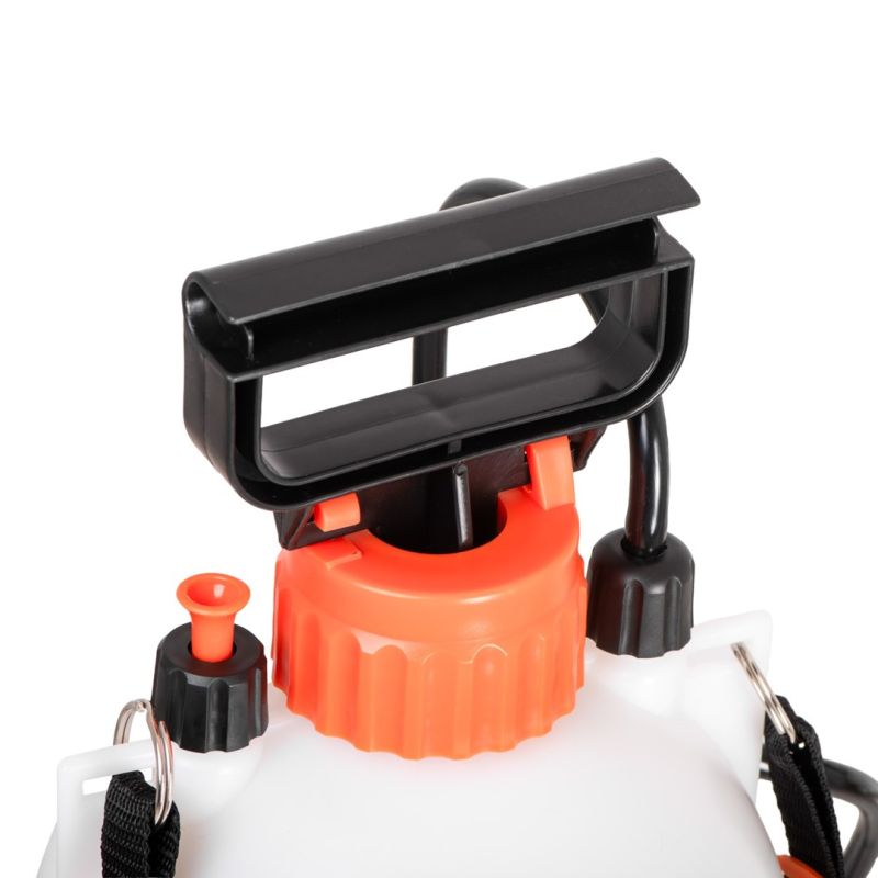 14. ADLER AD 6809 hand pressure sprayer - 8L