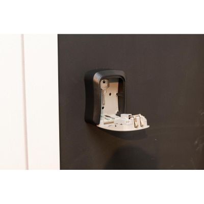 11. KEY SAFE BOX WITH 4-DIGITAL COMBINATION BLACK + DECKER