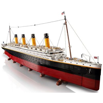 4. LEGO Creator Expert 10294 Titanic