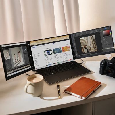 8. Mobile Pixels Trio 3 Pro - set of two portable monitors 14.1" IPS LCD, 60Hz, 2240 × 1400p