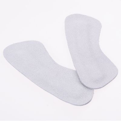 2. SUEDE HEEL COUNTER