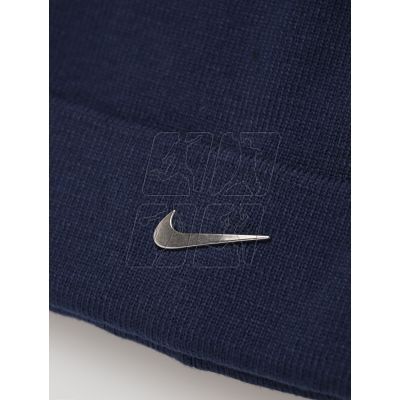 2. Nike Peak FB6527-410 cap